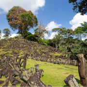 «In Indonesia la piramide più antica». Ma gli studiosi si dividono