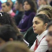 Così la filosofia ci guida a passare dall'io al noi