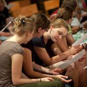 Nelle domande dei giovani c'è la Chiesa di domani