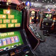 Azzardo, nel 2023 spesi 150 miliardi. Così le slot divorano il nostro tempo