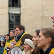 Marcia di Parigi, la speranza è nei giovani