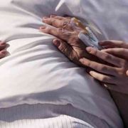 La morte a richiesta nel mondo, un "atto medico" come un altro