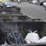 «Un giorno scoprirà di essere nato in un cassonetto»