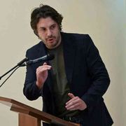 Silvestri (M5s): «Alt al linguaggio volgare e violento in tv»