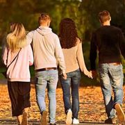 Economia «fiorente»: perché una vita felice deve mettere l'uomo al centro