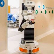 Esoscheletri, protesi, realtà aumentata: la robotica su misura del paziente