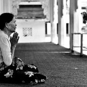 Pregare, un atto umano. Che è sempre un dialogo vero