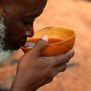 «Accorciare le distanze tra chi vive avanti e gli ultimi del pianeta»