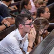 Nei giovani c’è una domanda religiosa. Serve una Chiesa capace di rispondere