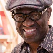 Alain Mabanckou: «Vi porto nella mia Africa, dove i morti sono sempre vivi»