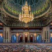 La moschea del sultano Qaboos: l'Oman e la terza via dell'islam
