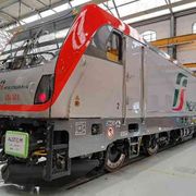 Consegnata la prima locomotiva Traxx Universal DC con sistema ultimo miglio