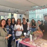 Cucinare per gli ostaggi: l'altra solidarietà di Tel Aviv