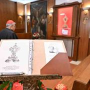 Una reliquia del beato Pino Puglisi donata ai carabinieri