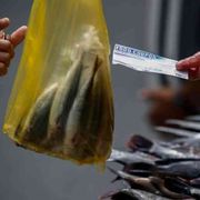 I buoni pasto per il pasto non bastano più. Si usano al supermercato