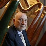 Un'arpa viggianese per il viaggio nella storia di Victor Salvi