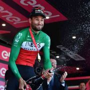 Primo giorno di gare, l'Italia punta subito in alto
