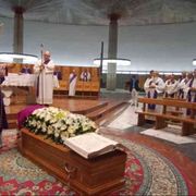 Vocazione comunicatore: La Spezia dà l’addio a don Savoca