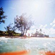 Spopola la “workation”: si lavora, ma la scrivania è vista mare