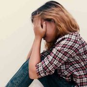 "Penso al suicidio": sempre più persone chiedono aiuto