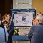 Le domande di Dio, l'amore per Riccardo: l'omelia di Delpini ai funerali