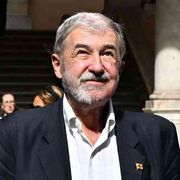 Genova, la malattia, la spinta di Meloni: il centrodestra punta su Bucci