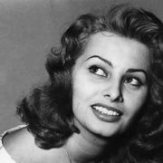 I 90 anni di Sophia Loren, stella di un'Italia senza tempo