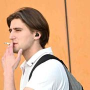 «Troppi tumori: più tasse sul tabacco per ridurre il consumo»