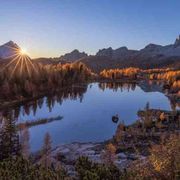 Il lago Federa e il fascino discreto delle Dolomiti d'autunno