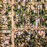 Bomba e rifugio: è la città in Africa