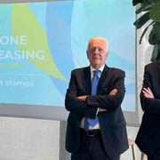 L'automobile tiene in piedi il leasing in Italia