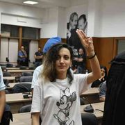 L'attivista curda iraniana scarcerata a Crotone. «Ho perso un anno di vita»