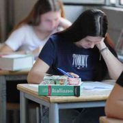 I manuali scolastici non vanno buttati: sono una risorsa