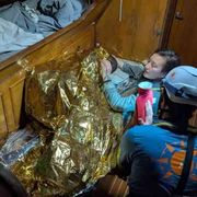 La piccola Yasmine, 11 anni, unica superstite del naufragio