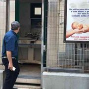 La lettera del vescovo sul neonato morto nella culla termica: «Tutti coinvolti»