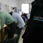 L'altro fronte dell'emergenza: dietro le sbarre mancano agenti