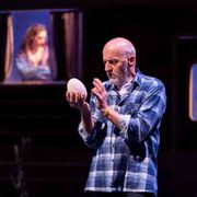 Paolini: «Sulla scena l'origine delle specie»