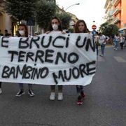 I primi morti di tumore, i dati negati: la Terra dei fuochi dall'inizio