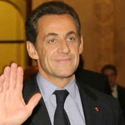 Braccialetto elettronico per l'ex presidente Sarkozy