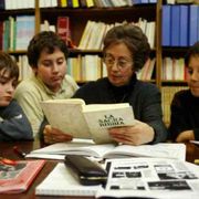 La Bibbia? Un fuoco sotto la cenere: più povera la società che lo lascia morire