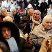 Over 65, religiosi ma non troppo. Come è cambiata la fede vissuta