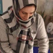 In fuga dall'Afghanistan, con ago e filo la nuova vita di Mariam