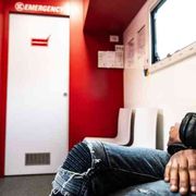 «Niente Sanità per figli di irregolari in Sicilia, Calabria, Campania, Veneto»