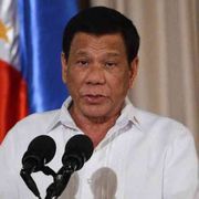 Arrestato per crimini contro l'umanità l'ex presidente Duterte