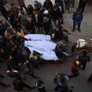 «Noi, sotto le bombe di Israele: speravamo nella tregua, è ancora guerra»