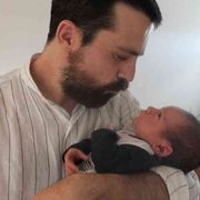 Padri e allattamento, binomio virtuoso. Ecco perché