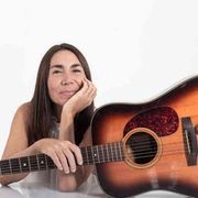 Patrizia Cirulli canta l'infinitamente visionario Francesco