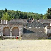 Il buon medico-filosofo cura insieme il malato e la società