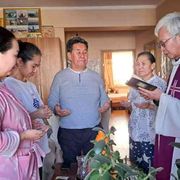 In Mongolia c'è un padre che è stato convertito dall'esempio delle figlie