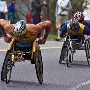 Alla maratona di Boston da cinquant'anni l'inclusione è di casa